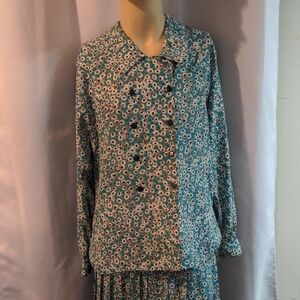 Chic Floral Women's Blazer in Blue and White